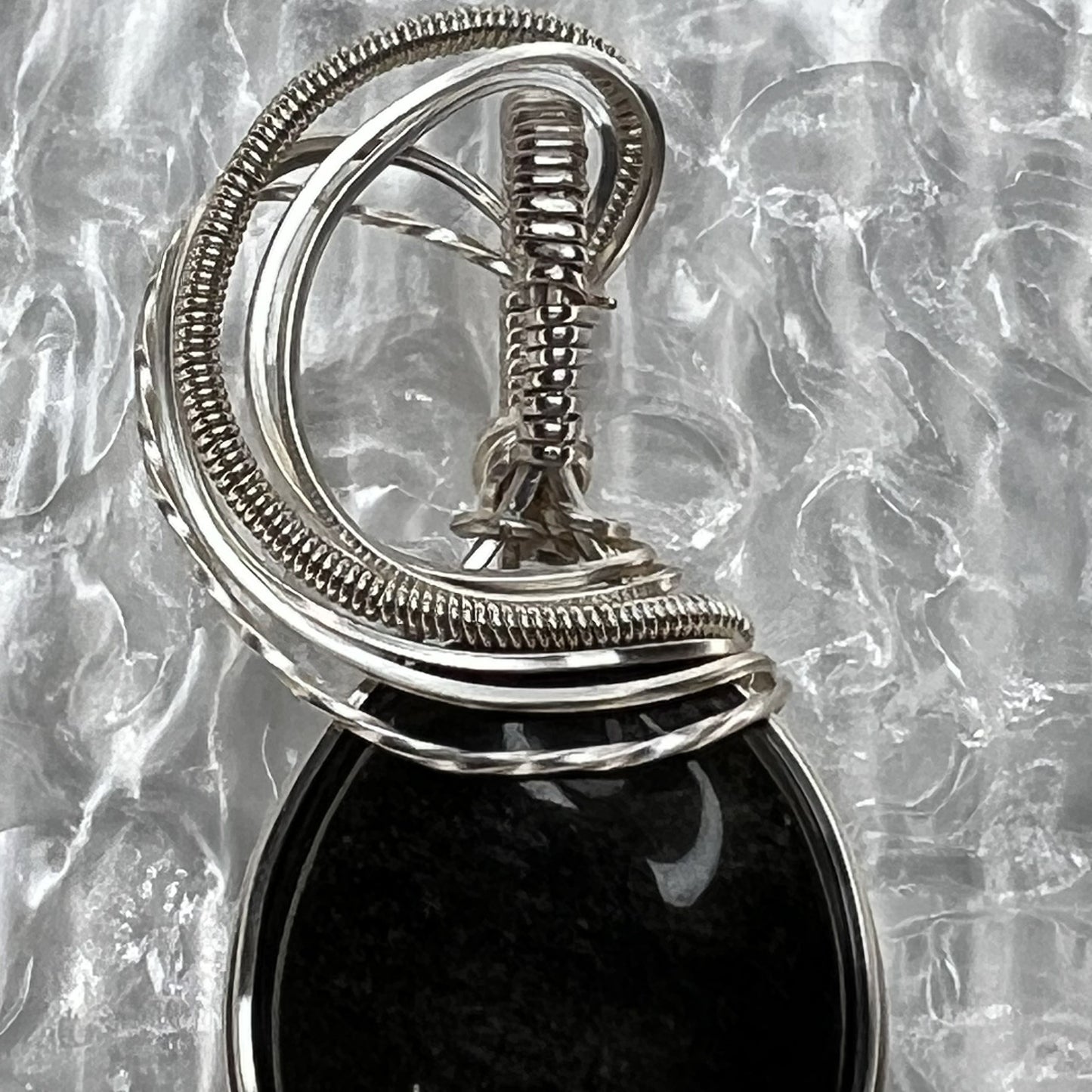 Noir Luster