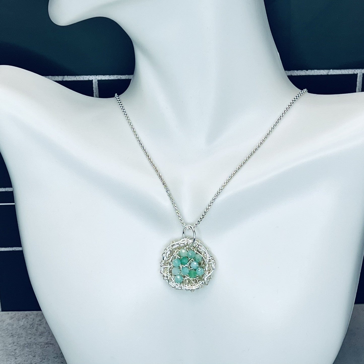 Emerald Bird's Nest