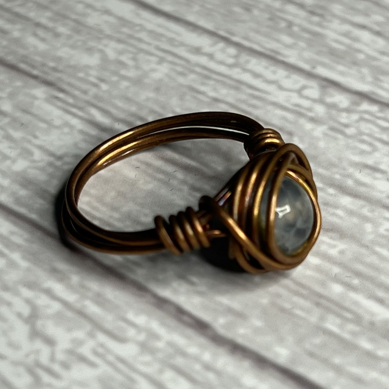 Agate Ring with Faceted Bead in Copper-Wrap Setting. Size 6