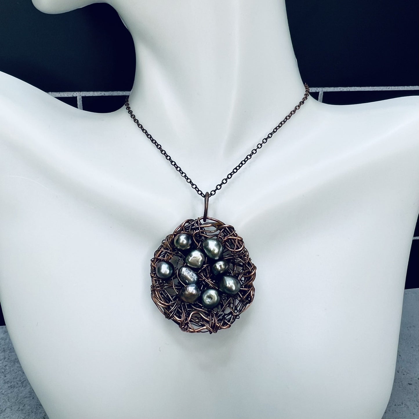 Gunmetal Green Pearl Bird's Nest