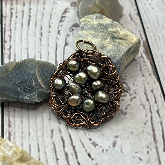 Gunmetal Green Pearl Bird's Nest