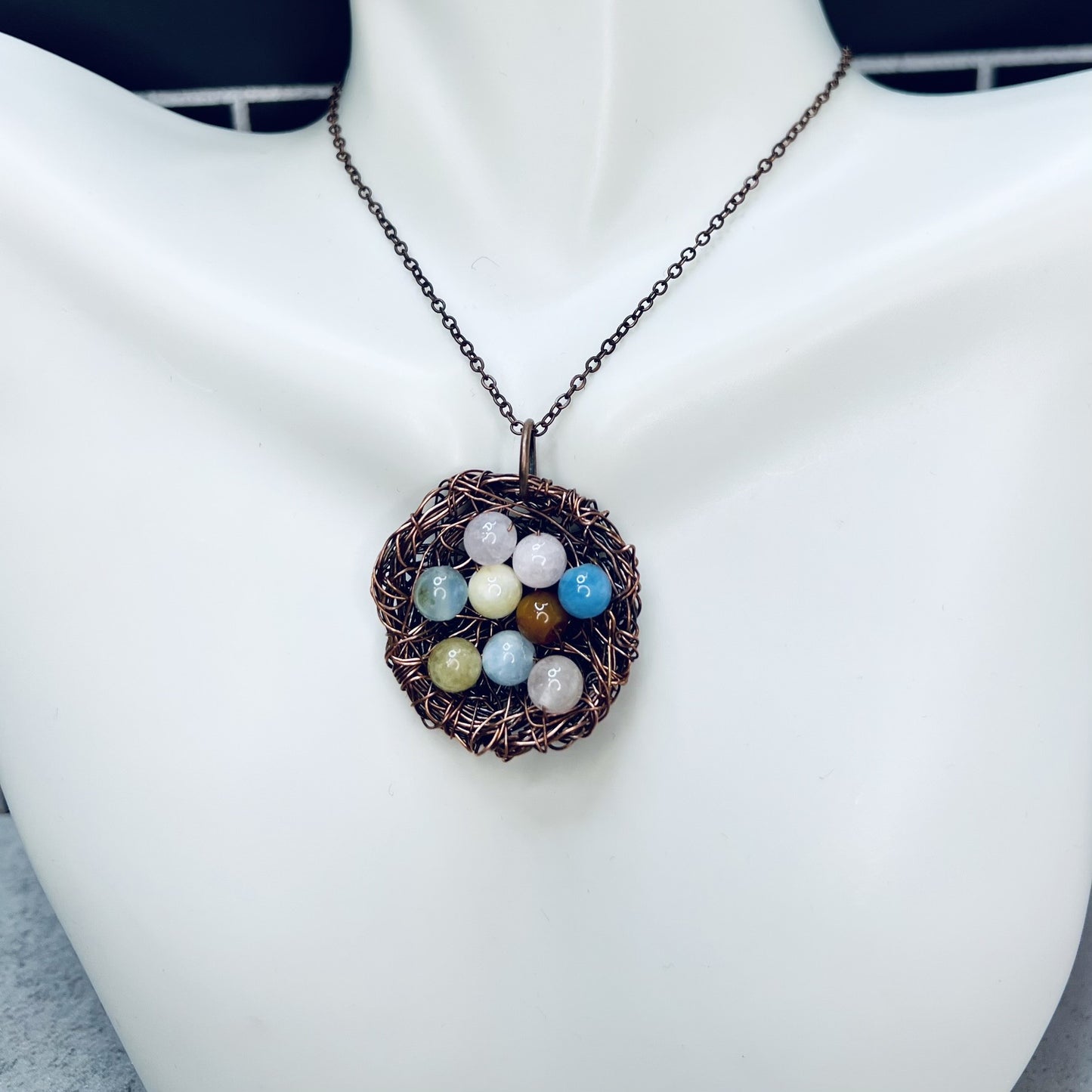 Multi-Color Beryl Bird's Nest
